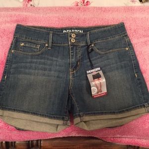 Levi Shorts
